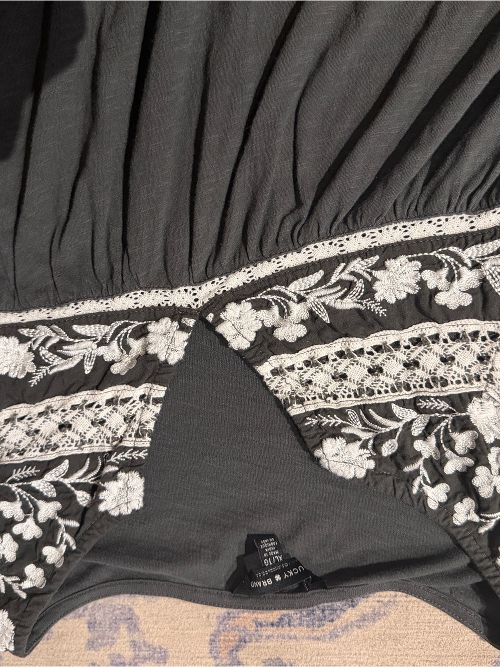 Embroidered Split-Neck Sleeveless Boho Flowy Top - Picture 3 of 3